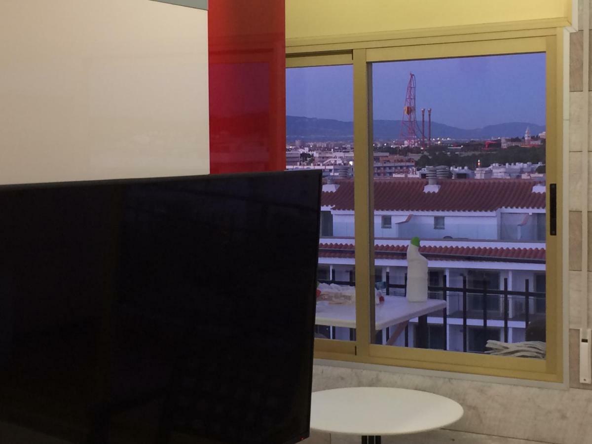 Apartamento En Salou Con Las Vistas Al Port Aventura Dış mekan fotoğraf